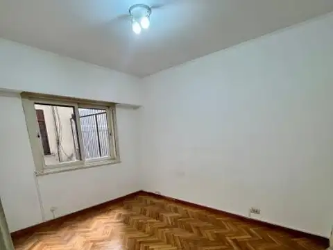DEPARTAMENTO TRES AMBIENTES - EXCEPCIONAL UBICACIÒN A SU ALCANCE- AYACUCHO al 800 -RECOLETA- BS...