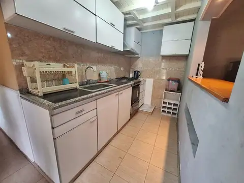 Venta  Quinta 1100 m2, casa quincho, pileta, Merlo