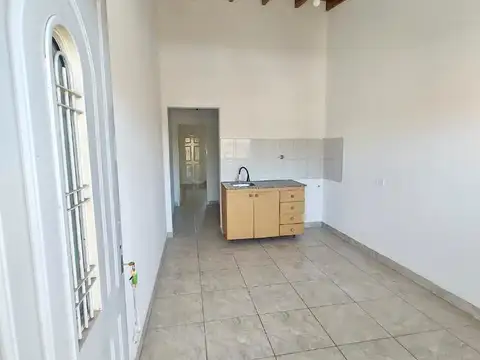 ALQUILER DEPARTAMENTO 2 AMB CON PATIO EN COMPLEJO