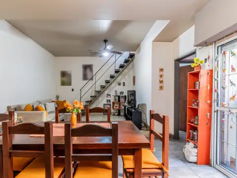 Depto Tipo Casa 4 ambientes con 1 baño
