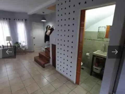 Casa 3 ambientes con 2 baños