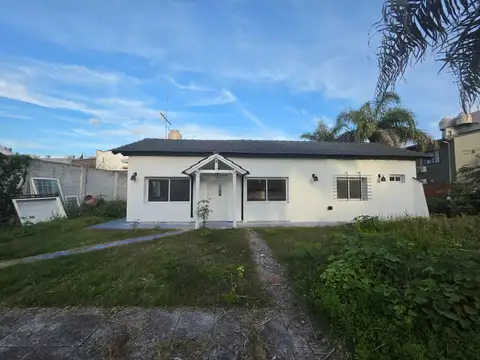 CASA CON GRAN PARQUE