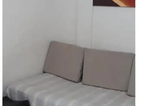 Alquilo Temporario en Almagro . Amplio Departamento de 2 Ambientes, al frente. 2 PAX