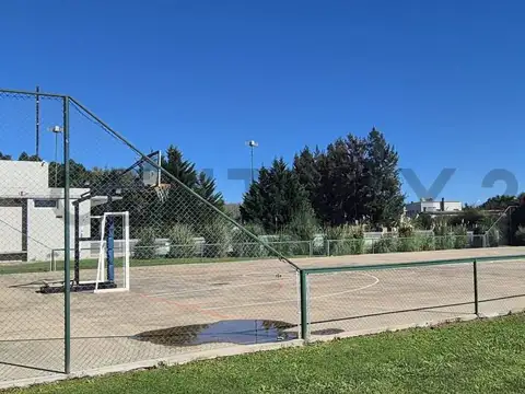 Los Arenales 1100, Piso 0