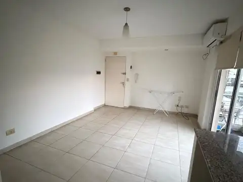 Departamento en Alquiler en Villa Sarmiento, $ 540.000