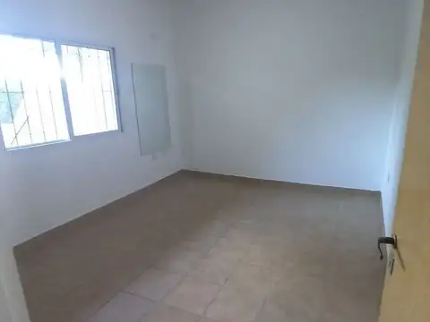 Depto Tipo Casa en Alquiler de 2 ambientes