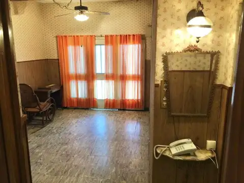 Depto Tipo Casa en Venta 56 años