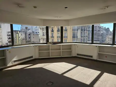 Oficina en Alquiler de 730 m2 - En Microcentro