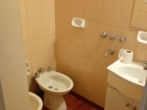 Depto Tipo Casa en Alquiler de 2 dormitorios