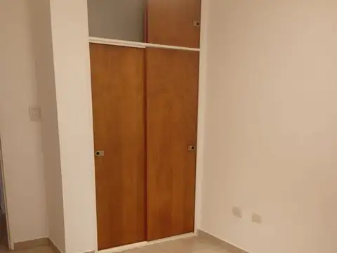 Depto Tipo Casa en Alquiler de 3 ambientes