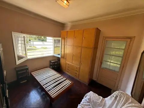 casa 3 ambientes en Adrogue amplio parque