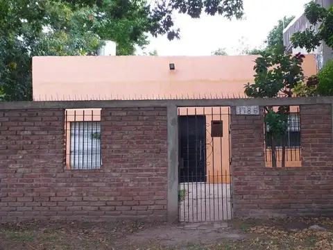 Casa en venta - 2 dormitorios 1 baño - patio - 370 mts2 - Burzaco