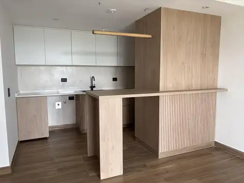 Departamento en Alquiler con 1 cocheras