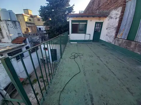 PH de 106 mts2 totales con patio y terraza - Villa Ballester