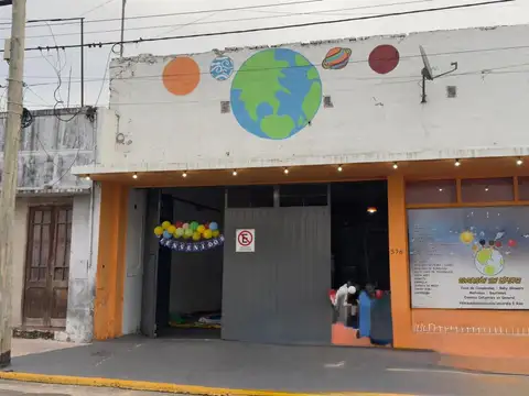 VENDO. Local en calle Vélez Sarsfield. Concordia, ER.