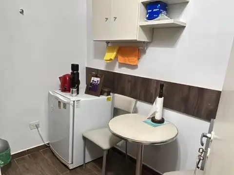 Oficina 3 ambientes con 1 baño