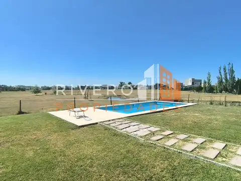 Casa 4 ambientes con 3 baños