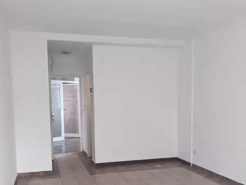 San Martin e/ Fabian y Florencio