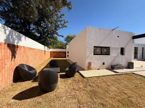 Manuel Belgrano 100