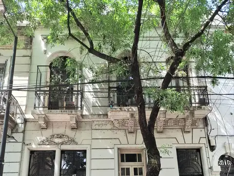 DEPARTAMENTO TIPO CASA, EN PLANTA BAJA CON PATIO A METROS ENTRE RIOS.