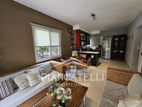 Casa en venta con 4 dormitiorios, en Banco Provincia Country Club