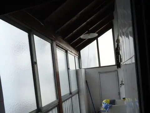 Alquiler monoambiente en impecable estado con balcón muy luminioso, piso alto, ALMAGRO..