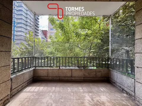 VENTA Semipiso 3 ambientes con balcón saliente – Edificio Lancaster, Plaza Colón, Mar del Plata