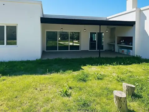 Casa en Alquiler de 3 dormitorios