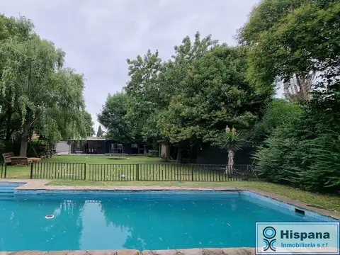 Casa en venta con pileta en el Barrio Prado verde, Del Viso, Pilar.