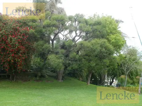 Excelente lote en venta con amarra en country nautico Bahia del Sol, 20 metros de frente al rio