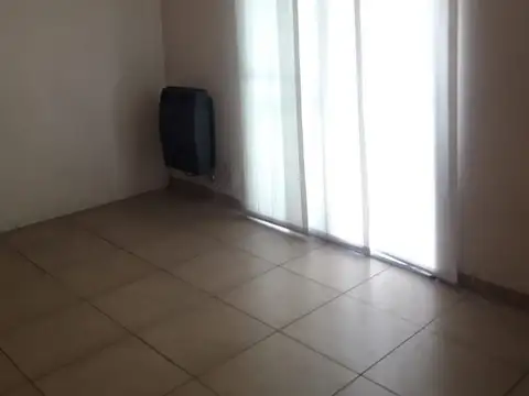 Depto Tipo Casa en Alquiler de 1 dormitorio