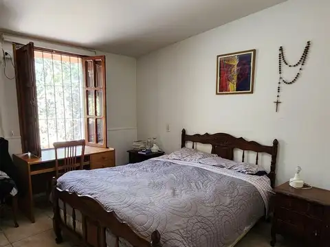 CASA CON PILETA EN VENTA - RODEO DE LA CRUZ