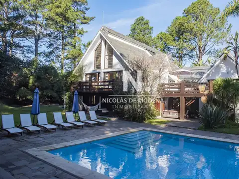 Casa en venta de 7 dormitorios. en Rincon del Indio , Punta del este 