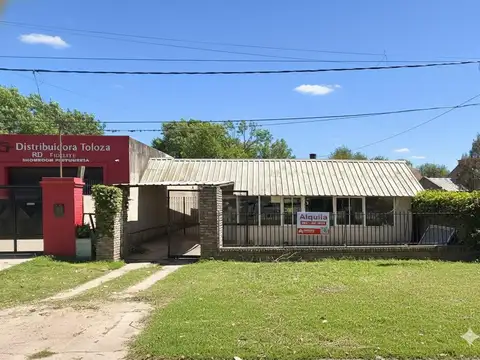 Alquiler - Local Comercial 170 m2 sobre Av. Illia - Funes