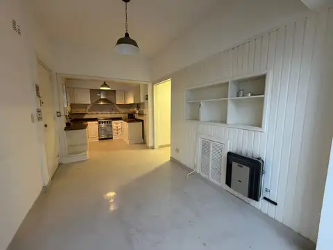 Depto Tipo Casa 5 ambientes con 2 baños