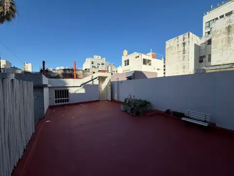 Pasaje Valle 500, Piso PB