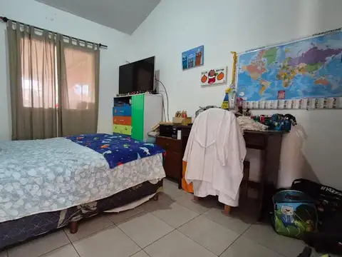 Casa 4 ambientes con 1 baño