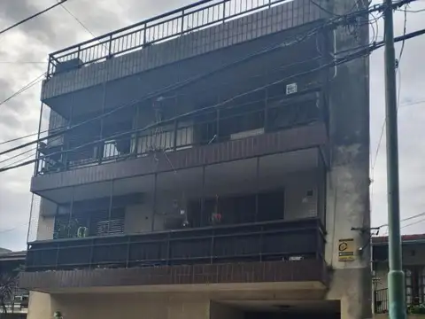 DEPARTAMENTO EN VENTA LOMAS DE ZAMORA 3 AMBIENTES