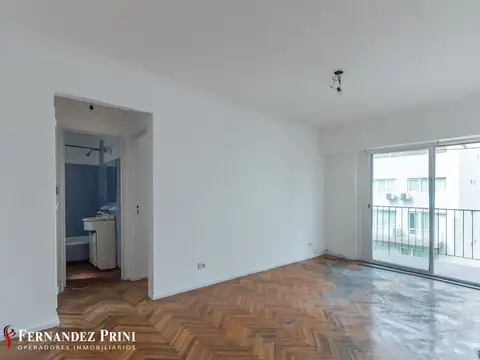 Departamento 2 ambientes al frente, con lavadero independiente