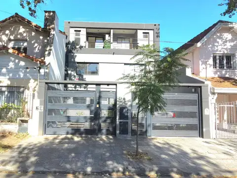 VENTA CASA DUPLEX 5 AMBIENTES OLIVOS GOLF NUEVA
