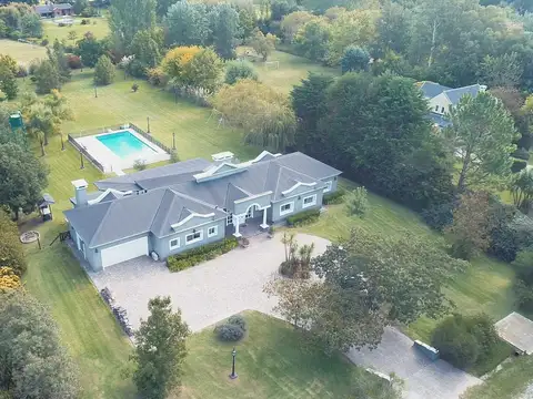 VENTA DE CASA EN CAPOS DE ROCA