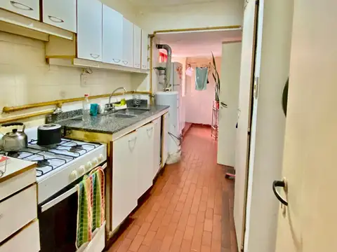 Departamento 6 ambientes con 2 baños