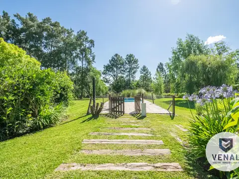 Casa en Venta con 6 cocheras
