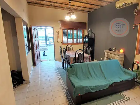 Casa 4 ambientes con 1 baño