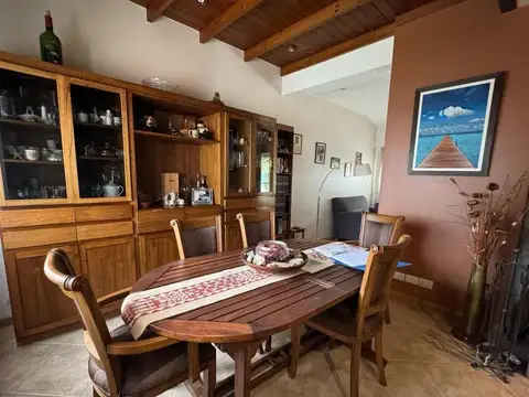 Casa en Venta con 4 cocheras