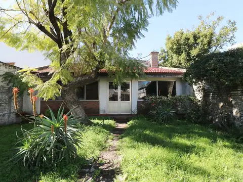 VENTA POMPEYA- Casa Lote propio + Garage+Jardín-