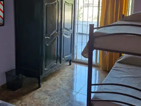 Casa 5 ambientes con 1 baño