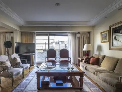 Departamento en Venta con 2 cocheras