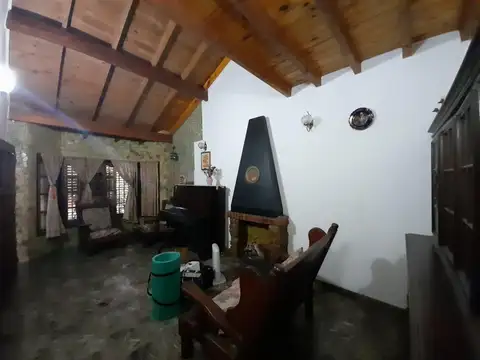 Casa en Venta con 1 cochera
