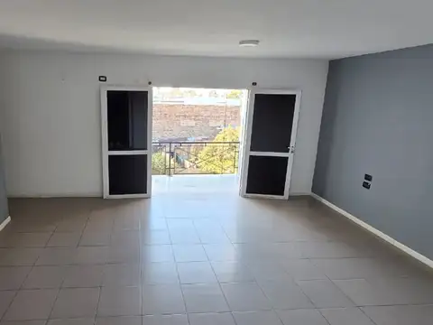 Departamento en Alquiler en Reconquista, $ 585.000